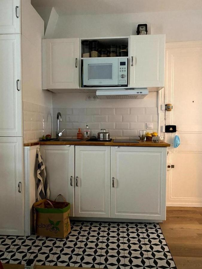 Modern Appartement W/ Tour Eiffel View In The 7Th Paris Luaran gambar